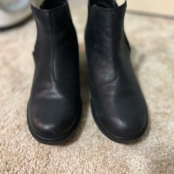 Women’s size 7 Sorel boots,Worn once - Picture 2 of 4